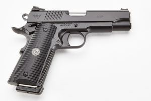 acpcom45a573b-1.jpg WILSON COMBAT ACP 9MM 4.25" 10+1 BLK AMBI