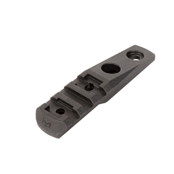 mag587blk4bfe.jpg MAGPUL M-LOK CNTLVR LGHT MNT POLY BLK